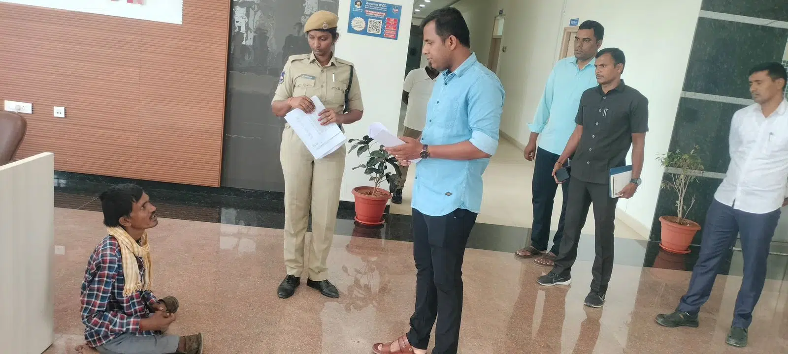 సరైన పత్రాలతో సీజ్ చేసిన వాహనాలు తీసుకెళ్లండి