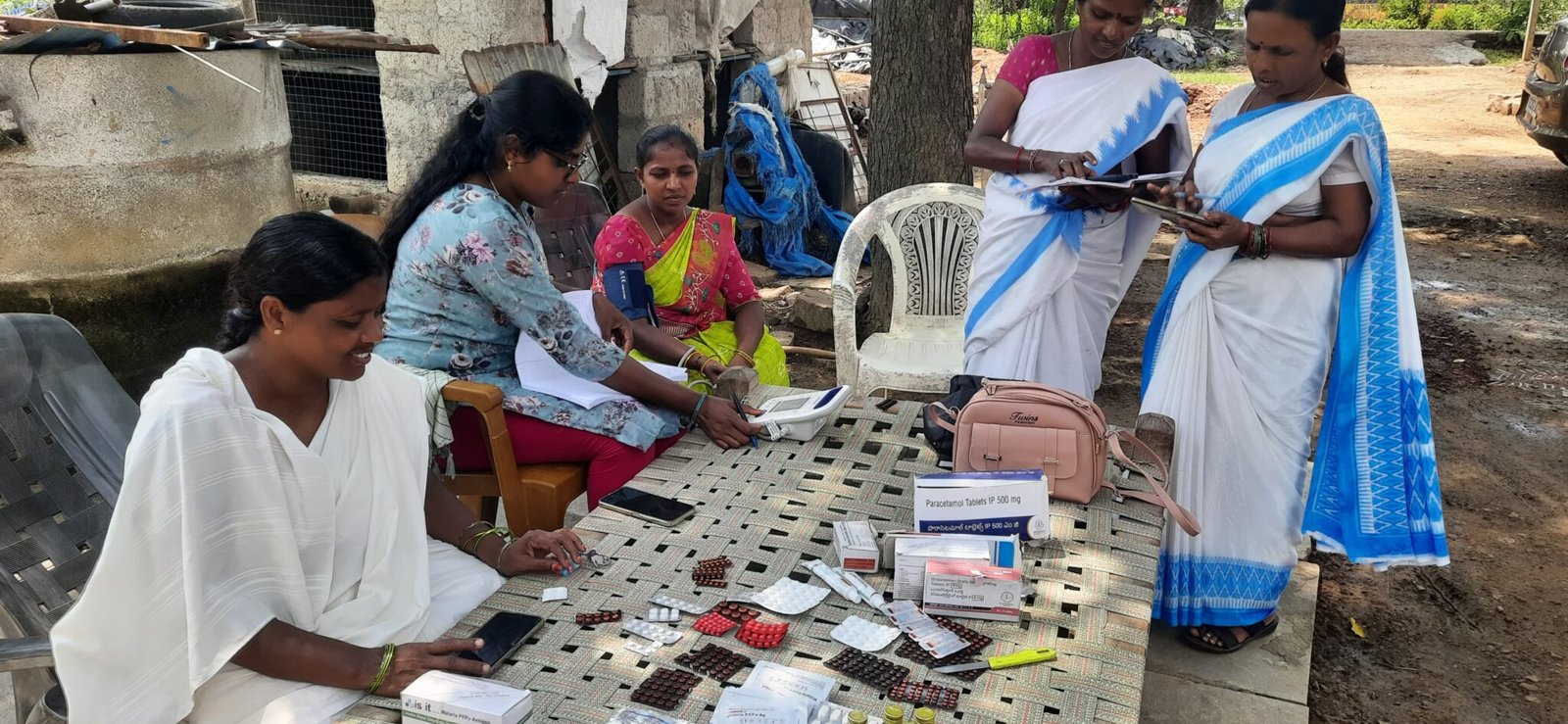 ములుగులో ఫీవర్ సర్వే