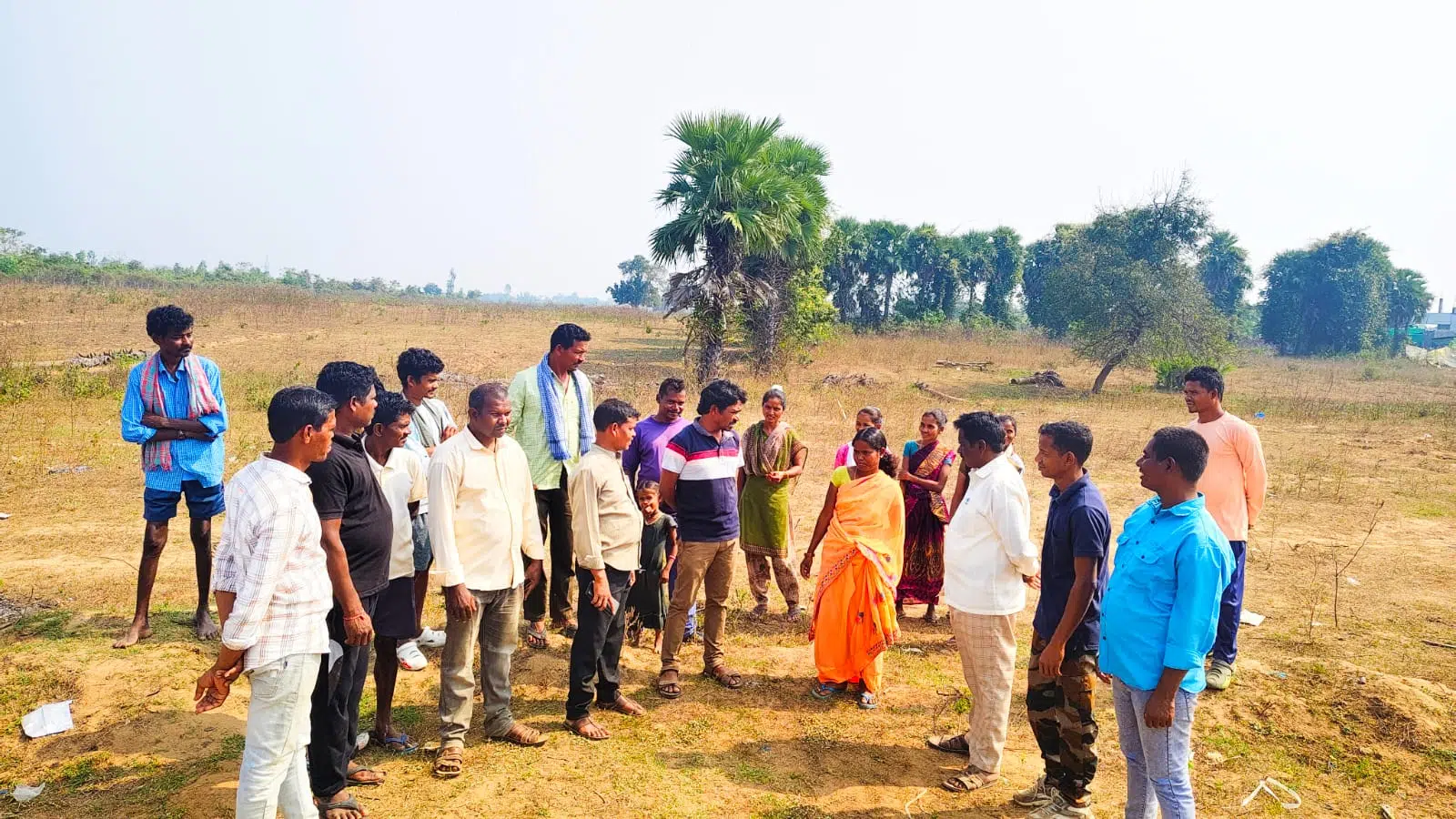 అటవీశాఖ కబ్జాలో ఉన్న ప్రభుత్వ భూములను వెనక్కి తీసుకోవాలి