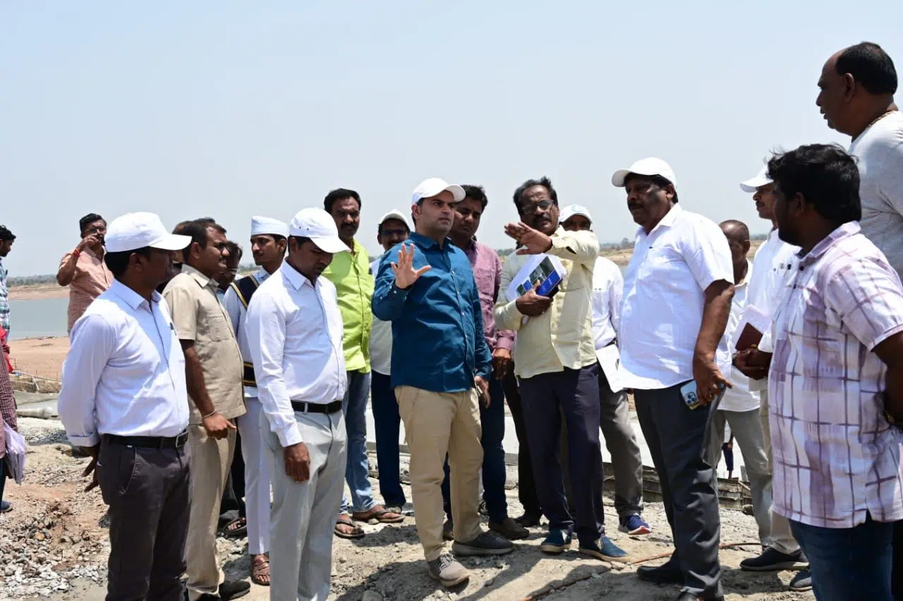 సరస్వతి నది పుష్కరాల పనులు వేగవంతం