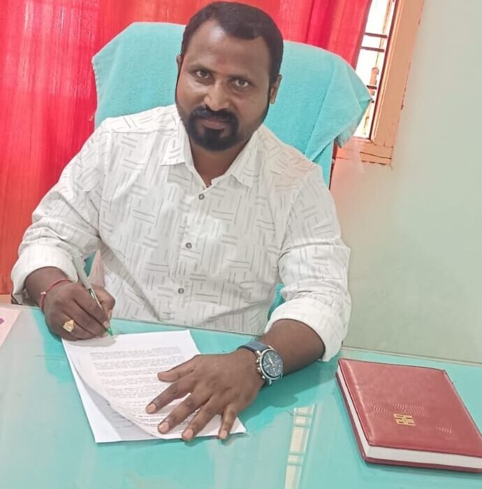 ములుగు మున్సిపల్ కమిషనర్‌గా సంపత్ బాధ్యతల స్వీకరణ
