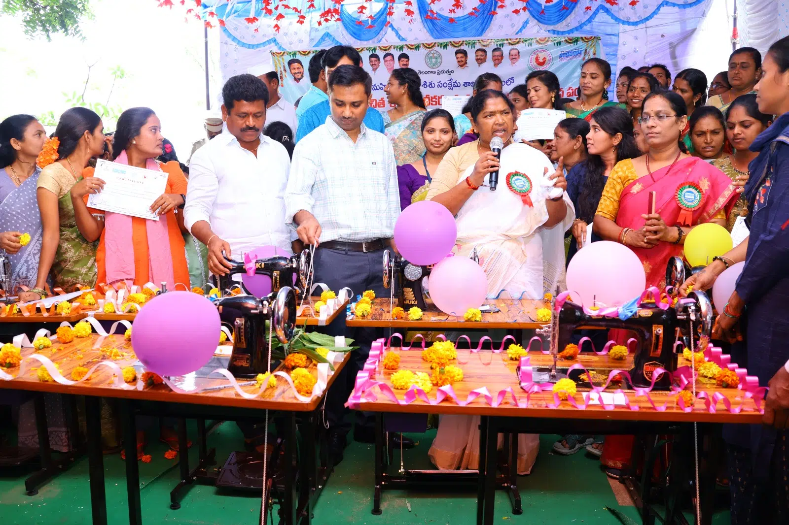 మహిళా సంఘాలను బలోపేతం చేయడమే ప్రభుత్వం లక్ష్యం