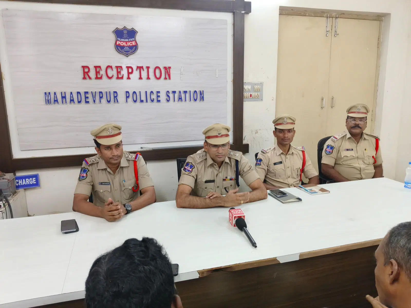 మత్తు పదార్థాలకు యువత బానిసలు కావద్దు