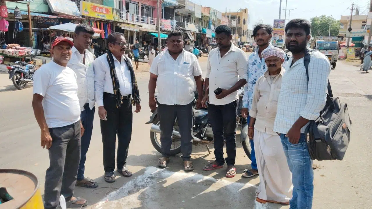 ఎమ్మార్పీఎస్ జెండా గద్దె నిర్మాణానికి భూమి పూజ
