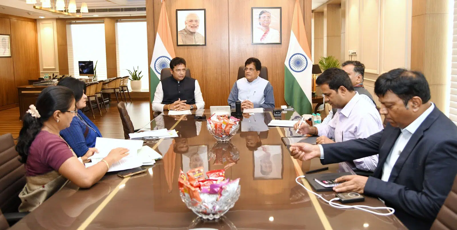 సీపీఎస్ యూ భూముల సమస్యను పరిష్కరించండి 