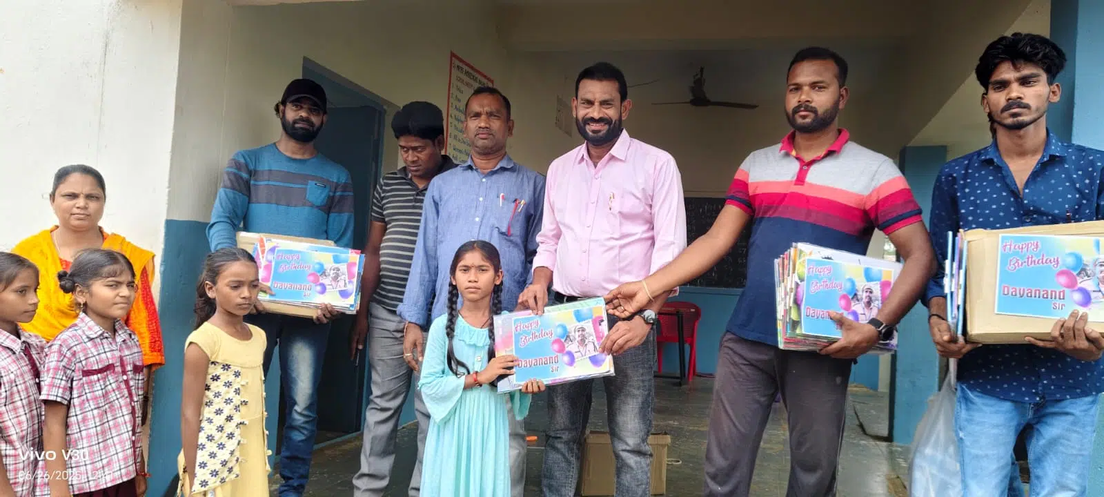 చదువుతోనే పేదలకు భవిష్యత్తు