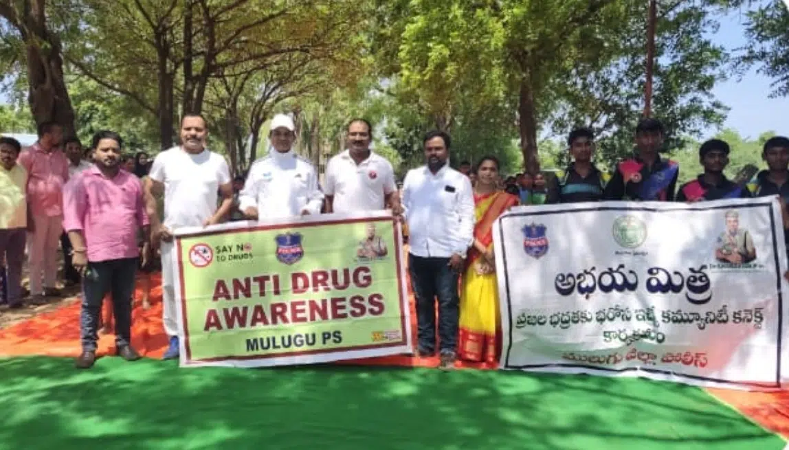 సన్‌రైజర్స్ హైస్కూల్‌లో అంతర్జాతీయ యోగా దినోత్సవం వేడుకలు