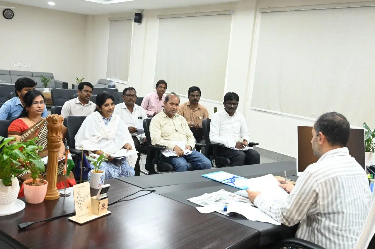 ఇంటర్మీడియట్ విద్యార్థులకు కళాశాలల్లో మౌలిక సదుపాయాలు కల్పించాలి