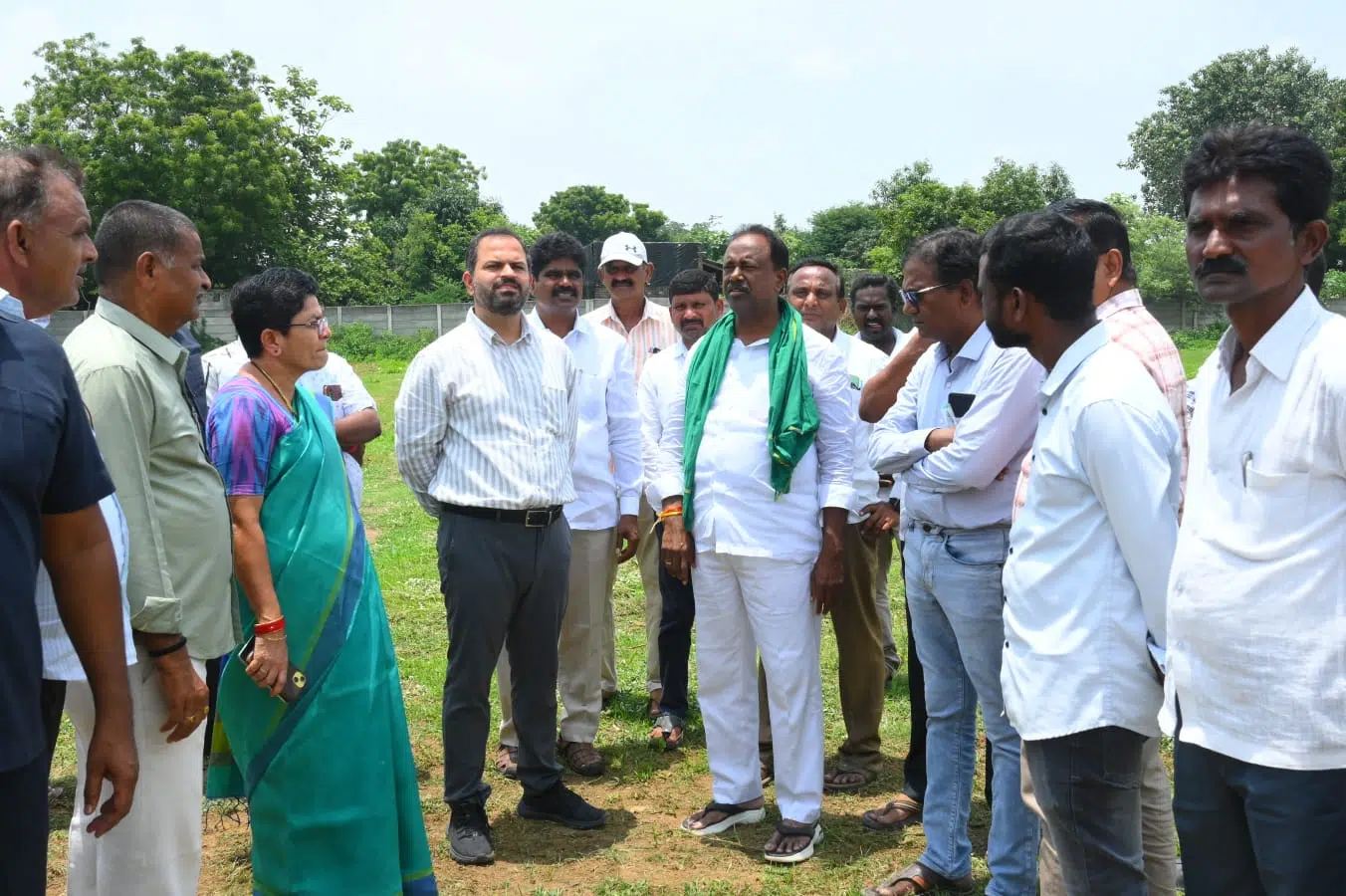 మంత్రుల పర్యటన విజయవంతానికి ఏర్పాట్లు పూర్తి చేయాలి 