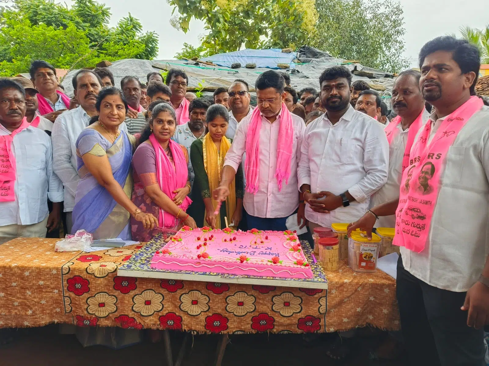 గిఫ్ట్ ఏ స్మైల్  కే టి ఆర్ బర్త్ డే కానుక