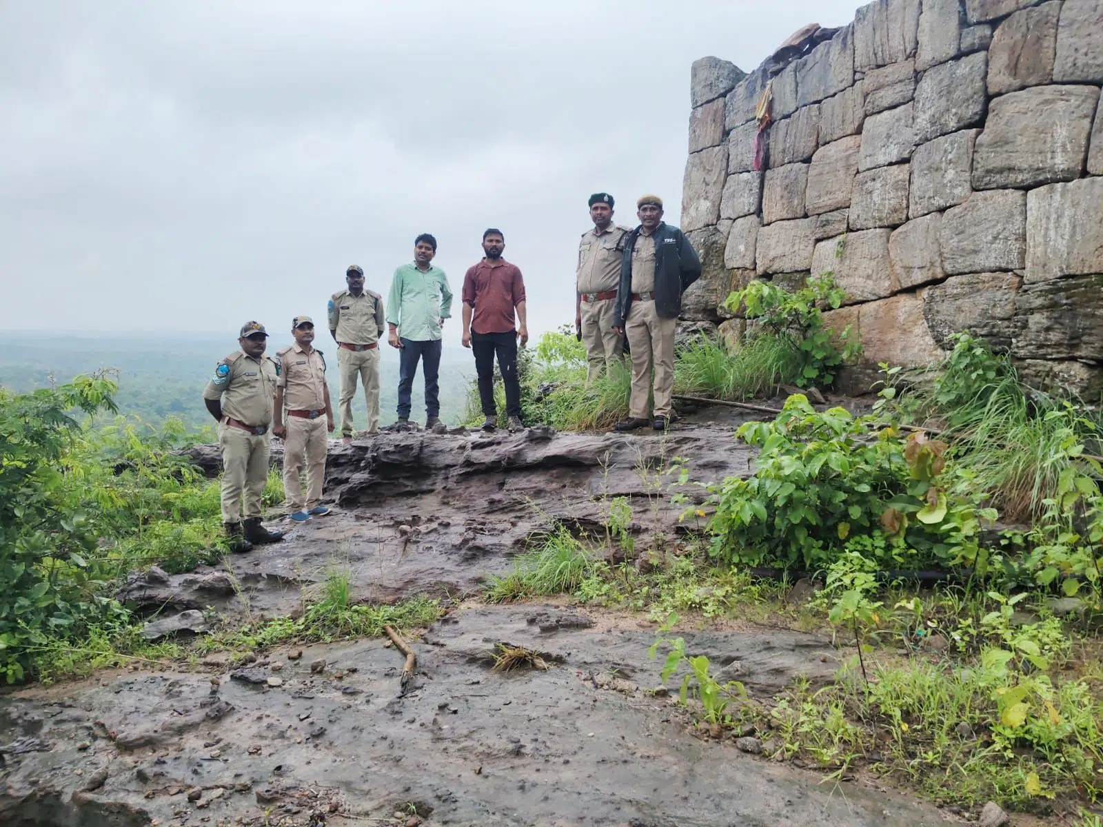 గొంతెమ్మ గుట్ట అభివృద్ధికి డి.ఎఫ్.ఓ. నవీన్ రెడ్డి ప్రత్యేక చర్యలు