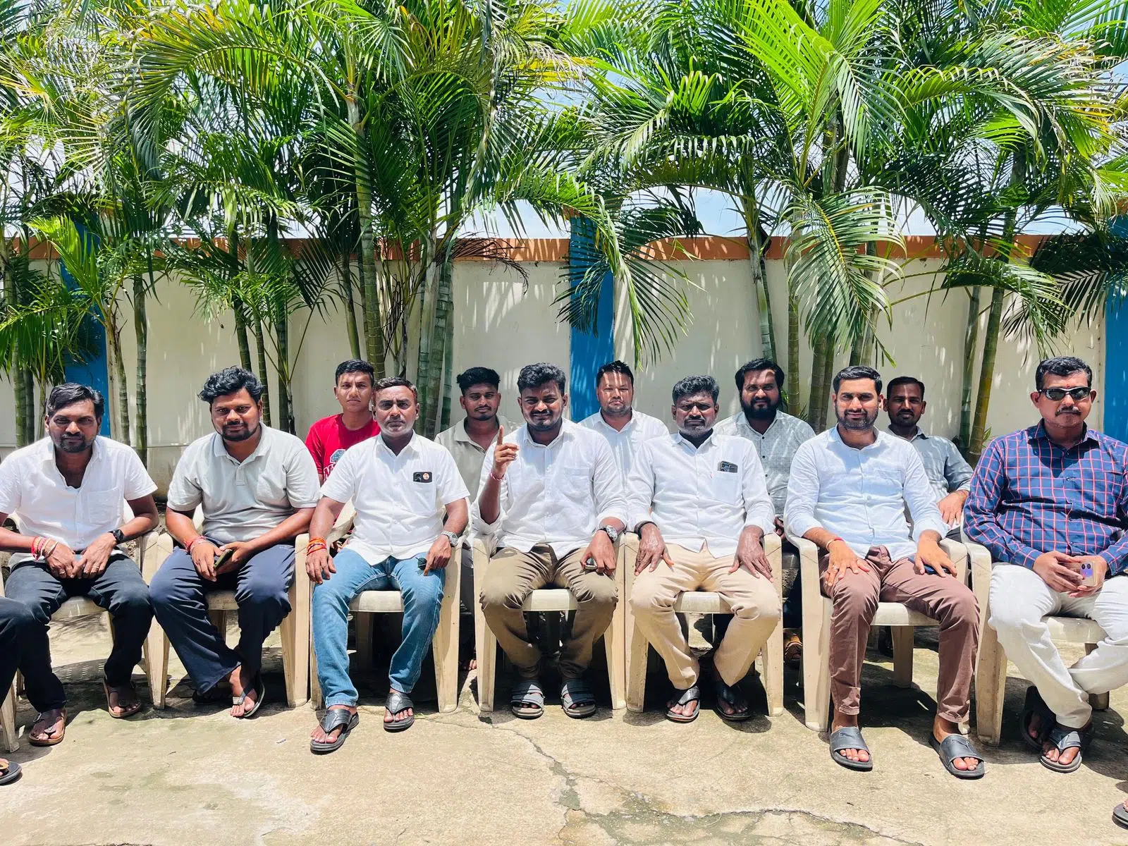 ప్రతిపక్ష నాయకుని మెప్పుకోసమే స్థానిక బిఆర్ఎస్ నాయకుల ఆరాటం