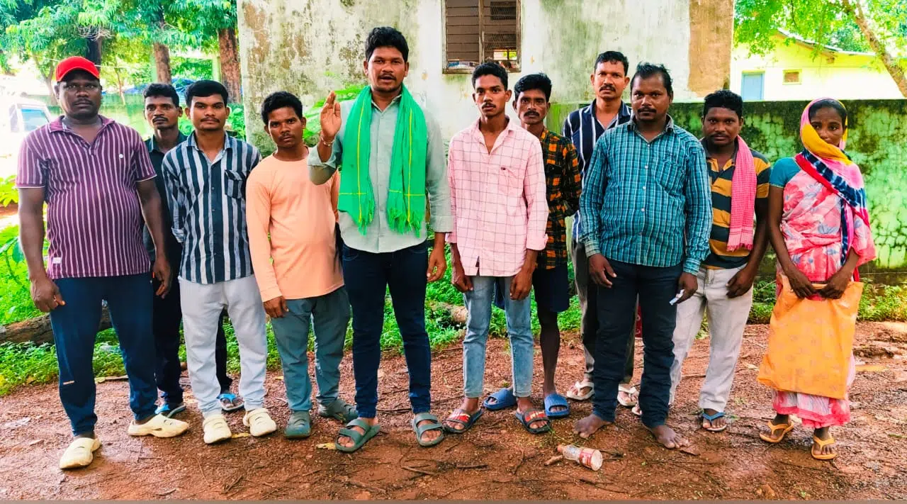 ఆదివాసీ నాయకులపై లంబాడీలు అనుచిత వ్యాఖ్యలు చేస్తే సహించేది లేదు