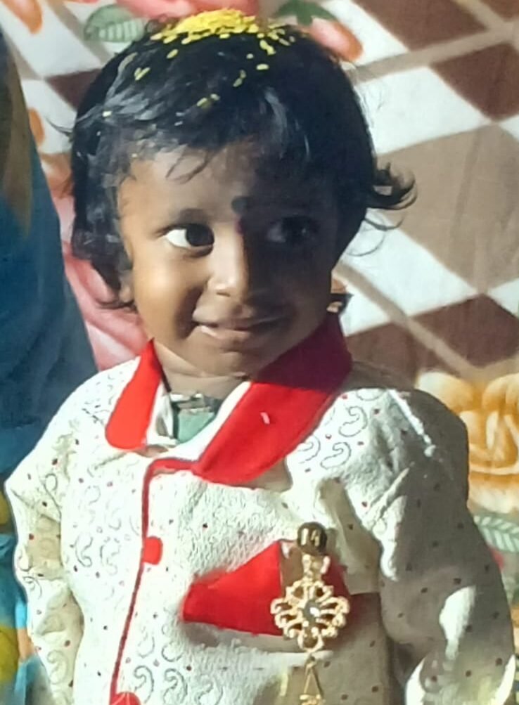 ఇసుక లారీ ఢీకొని నాలుగేళ్ల బాలుడి మృతి