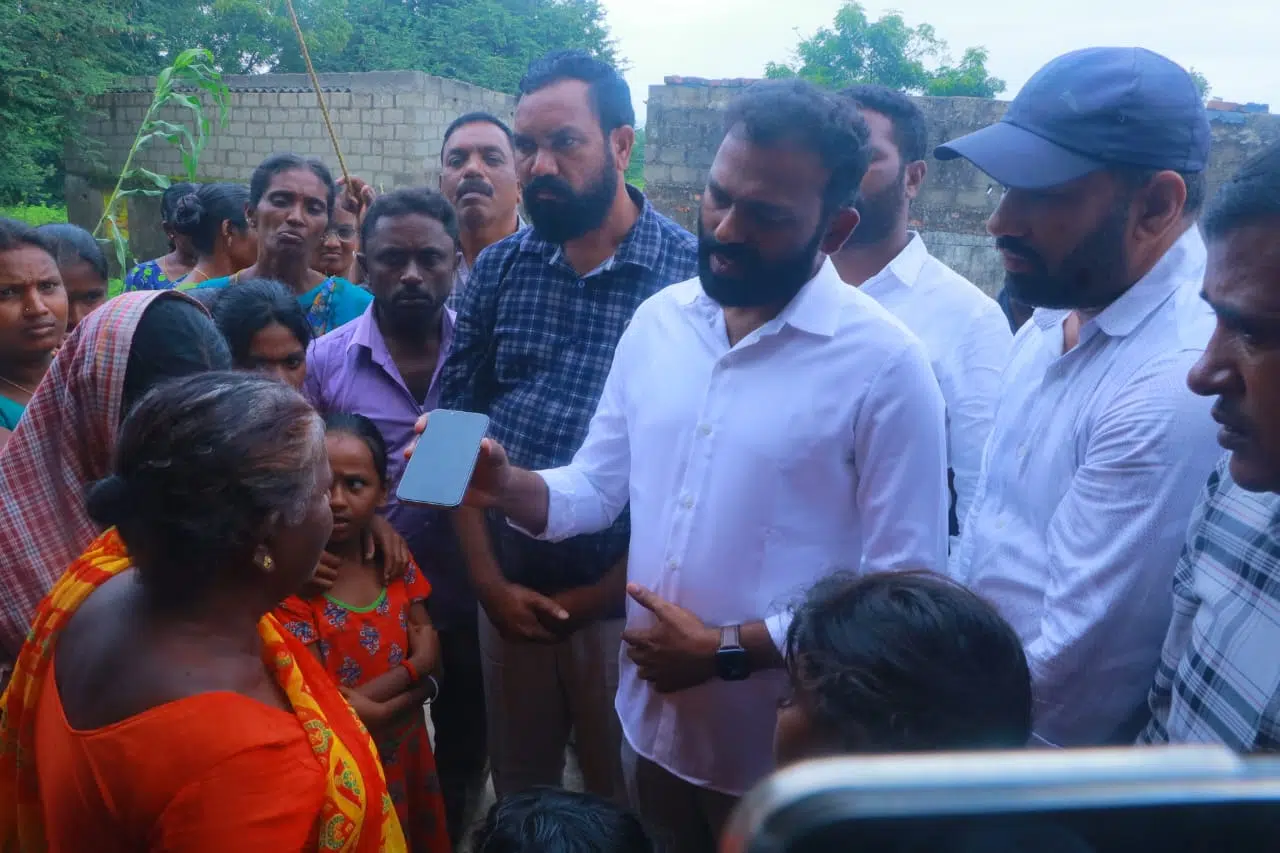 మున్సిపాలిటీ కార్మికుడి మృతిపై కేటీఆర్ ఆరా
