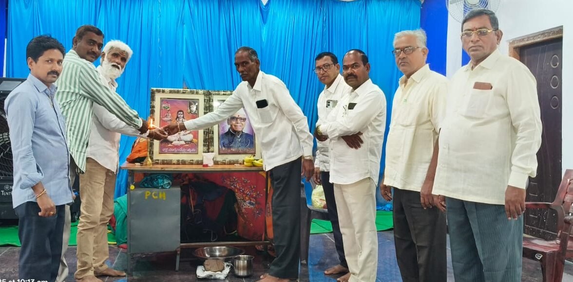 ములుగులో కొండా లక్ష్మణ్ బాపూజీ 110వ జయంతి వేడుకలు