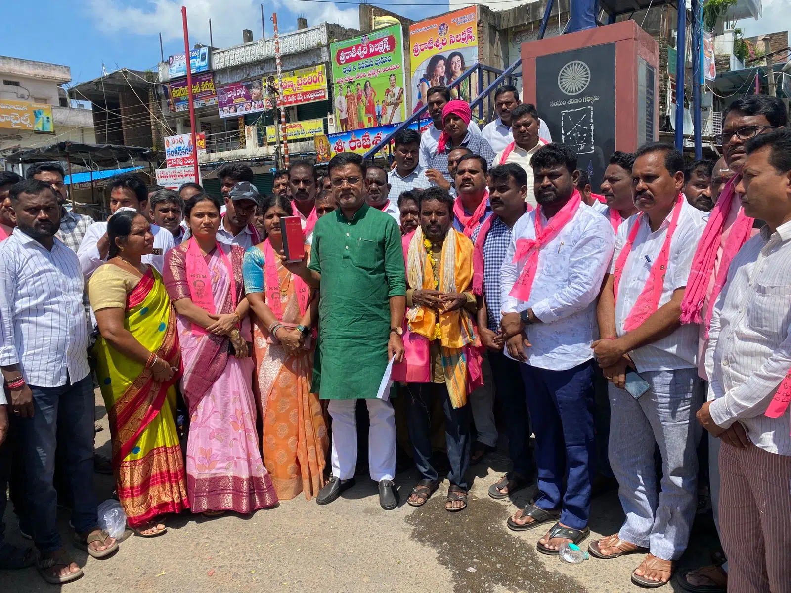 బిఆర్ఎస్ అధ్యక్షుడు జోడు శ్రీనివాస్ అరెస్టుపై ఎస్పీ విచారణ జరపాలి