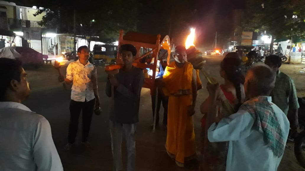 కార్తీక ఏకాదశి పర్వదినం సందర్భంగా వెంకటాపురంలో పల్లకి సేవ