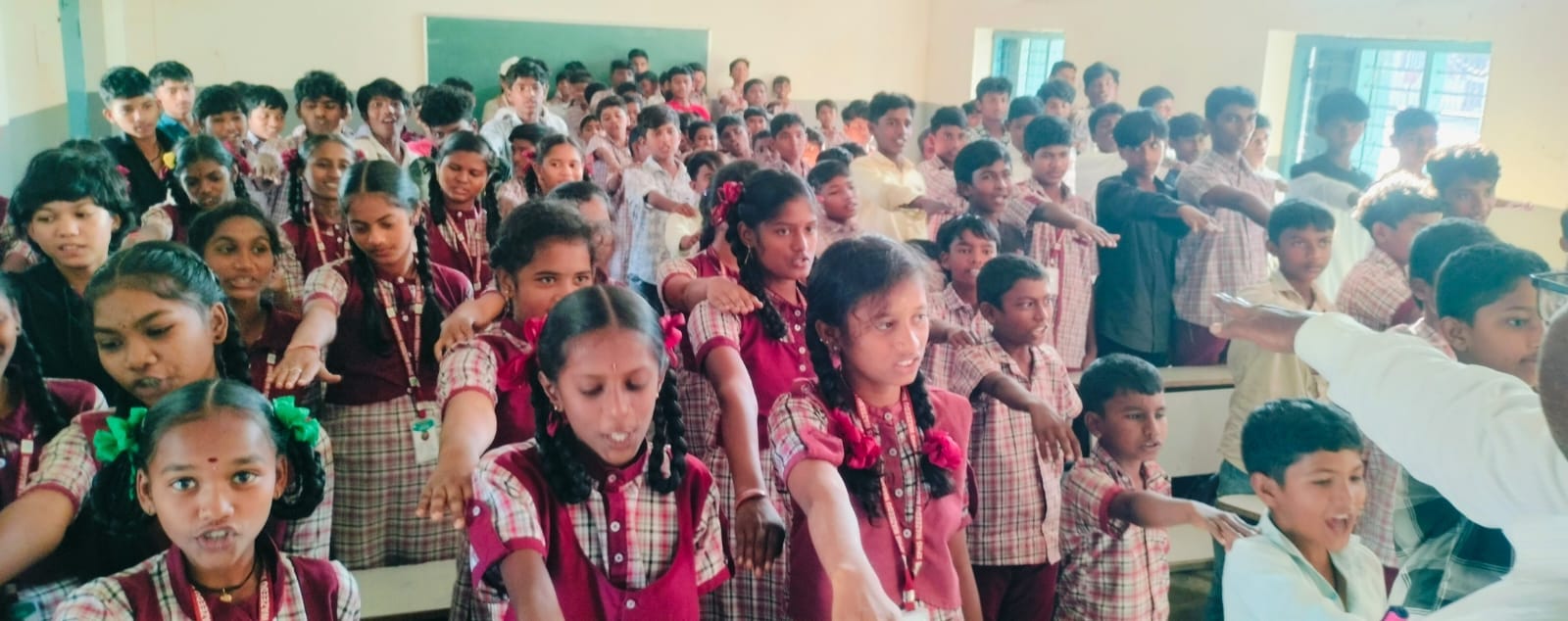 వాజేడు హైస్కూల్‌లో అంతర్జాతీయ బాలల హక్కుల దినోత్సవం