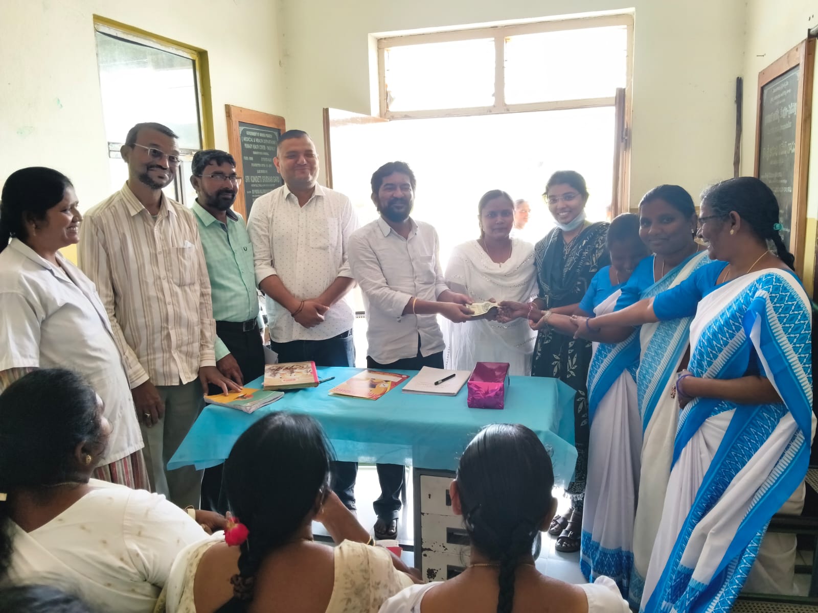 వైద్యసేవల్లో సిబ్బంది కీలకంగా వ్యవహరించాలి