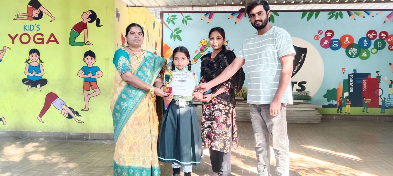 విద్యార్థులు చదువుల్లో రాణించాలి