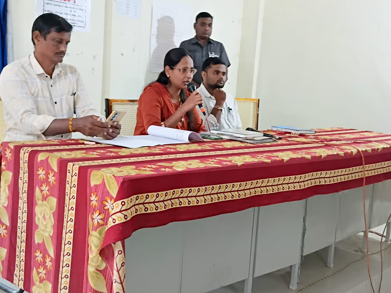 సర్పంచ్, వార్డు అభ్యర్థులకు ఎన్నికల వ్యయంపై అవగాహన