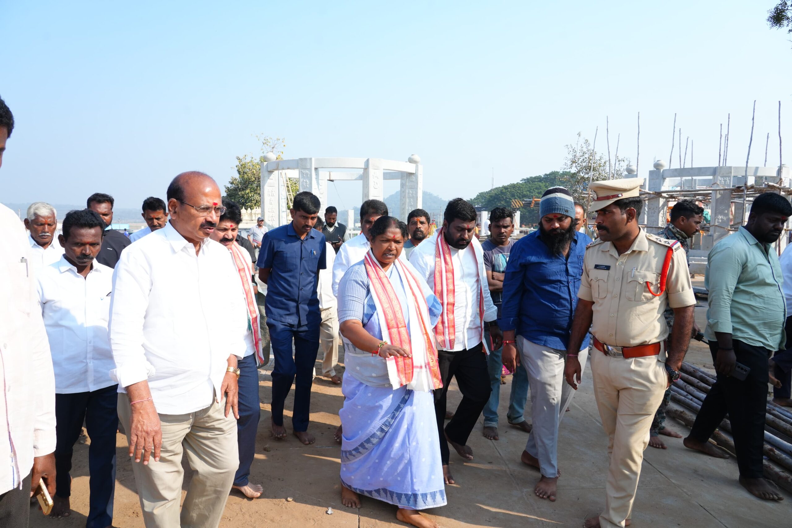 దేవాలయ అభివృద్ధి పనుల్లో వేగం పెంచాలి