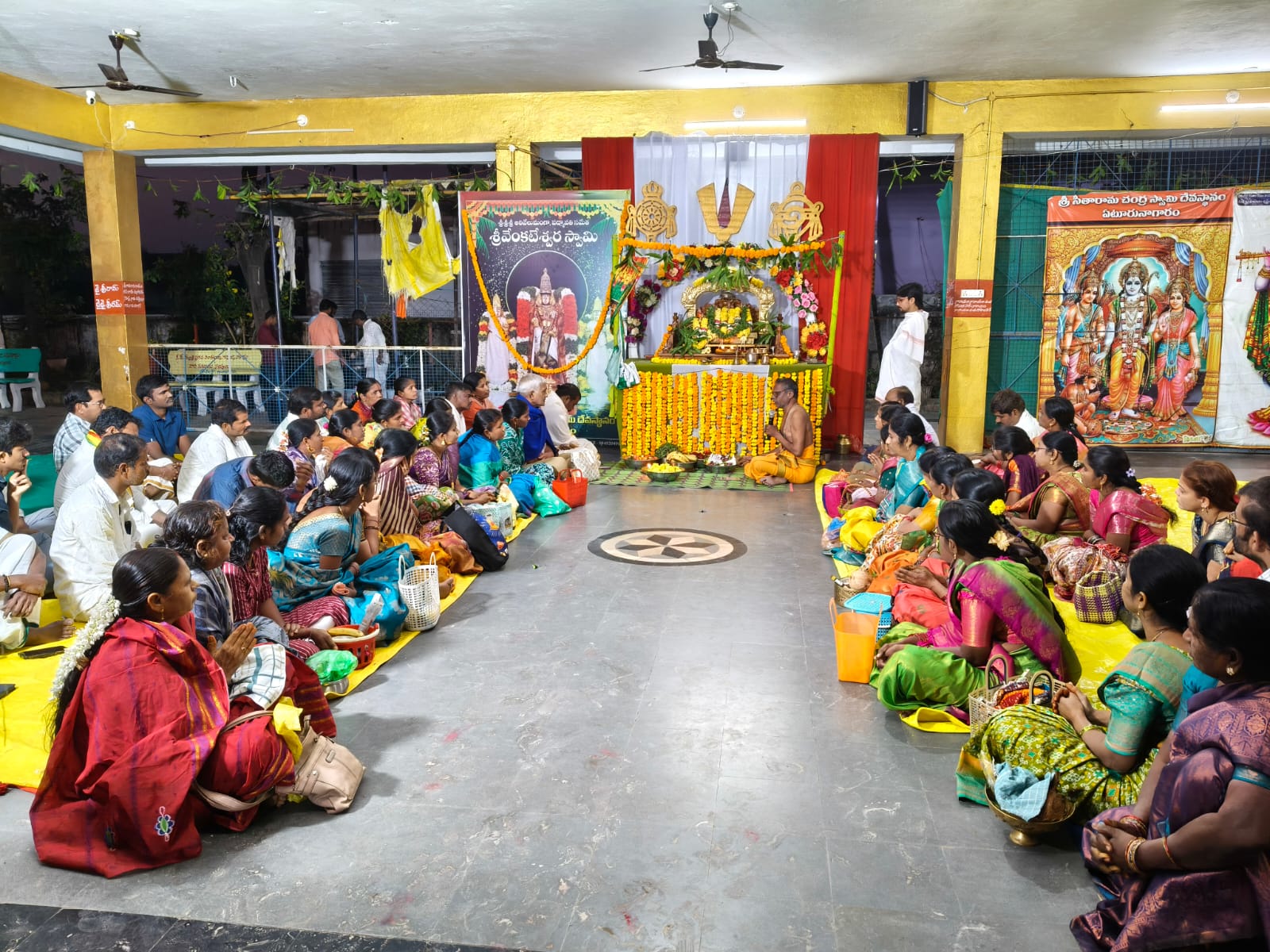 ముక్కోటి ఏకాదశి సందర్భంగా రామాలయంలో ప్రత్యేక పూజలు