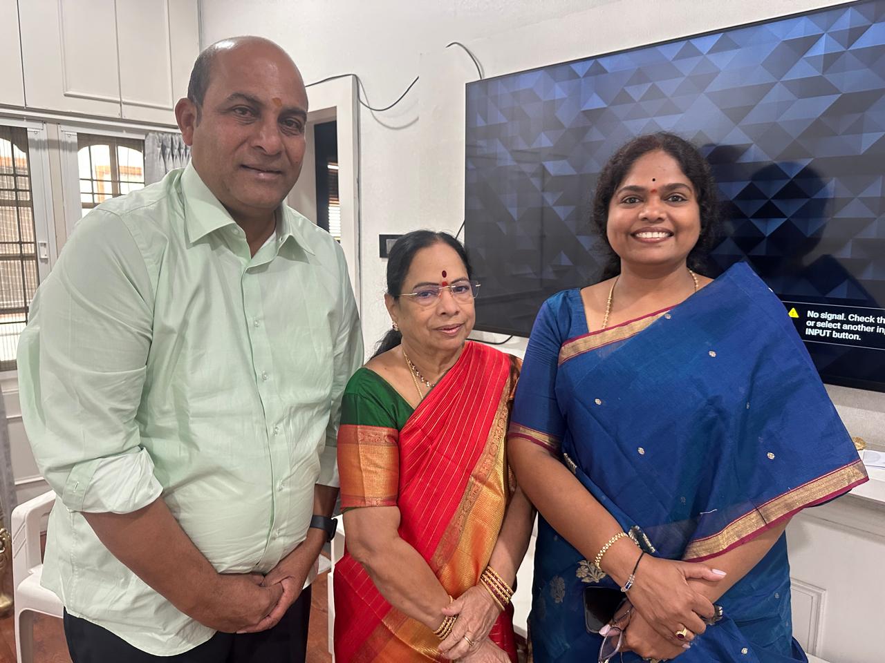 కేసీఆర్‌ను కలిసిన టిఆర్ఎస్ ములుగు జిల్లా అధ్యక్షులు