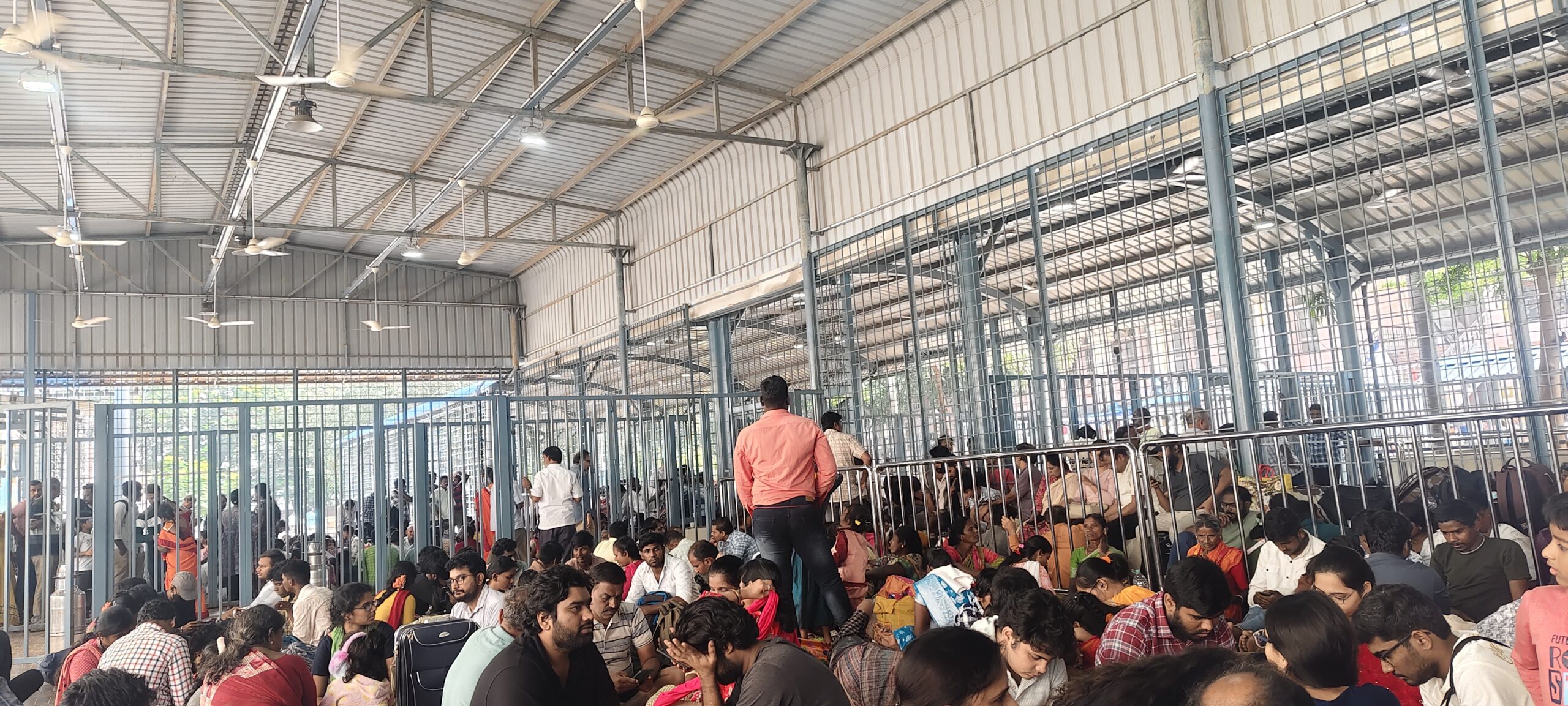 Kerala, Ayyapa :  పెద్దపాదం అటవీ మార్గం భక్తులకు రేపటి నుంచి ప్రత్యేక పాస్