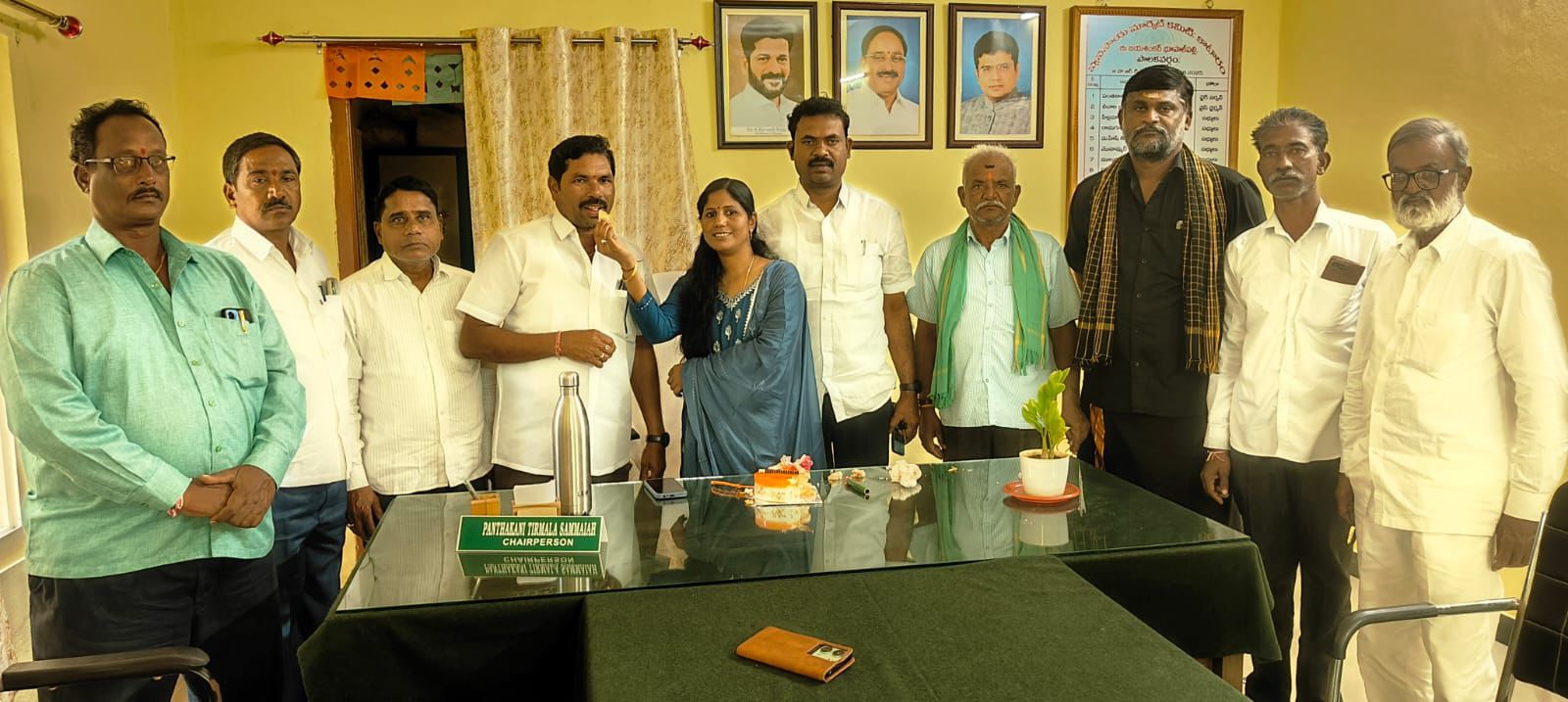 కాటారం మార్కెట్ కార్యాలయంలో ఘనంగా నూతన సంవత్సర వేడుకలు