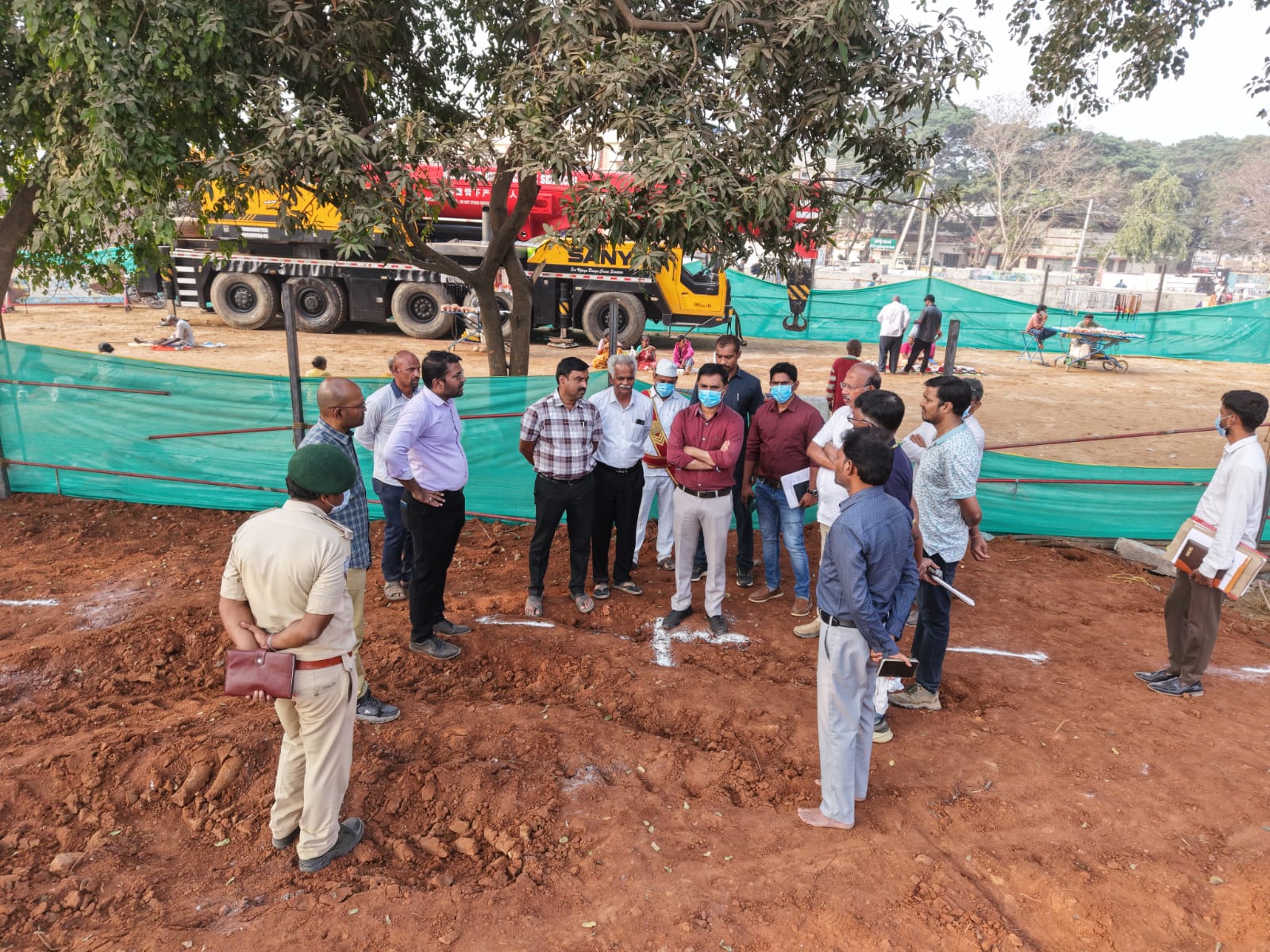 ల్యాండ్ స్కేపింగ్ సుందరీకరణ పనులను త్వరితగతిన పూర్తి చేయాలి 