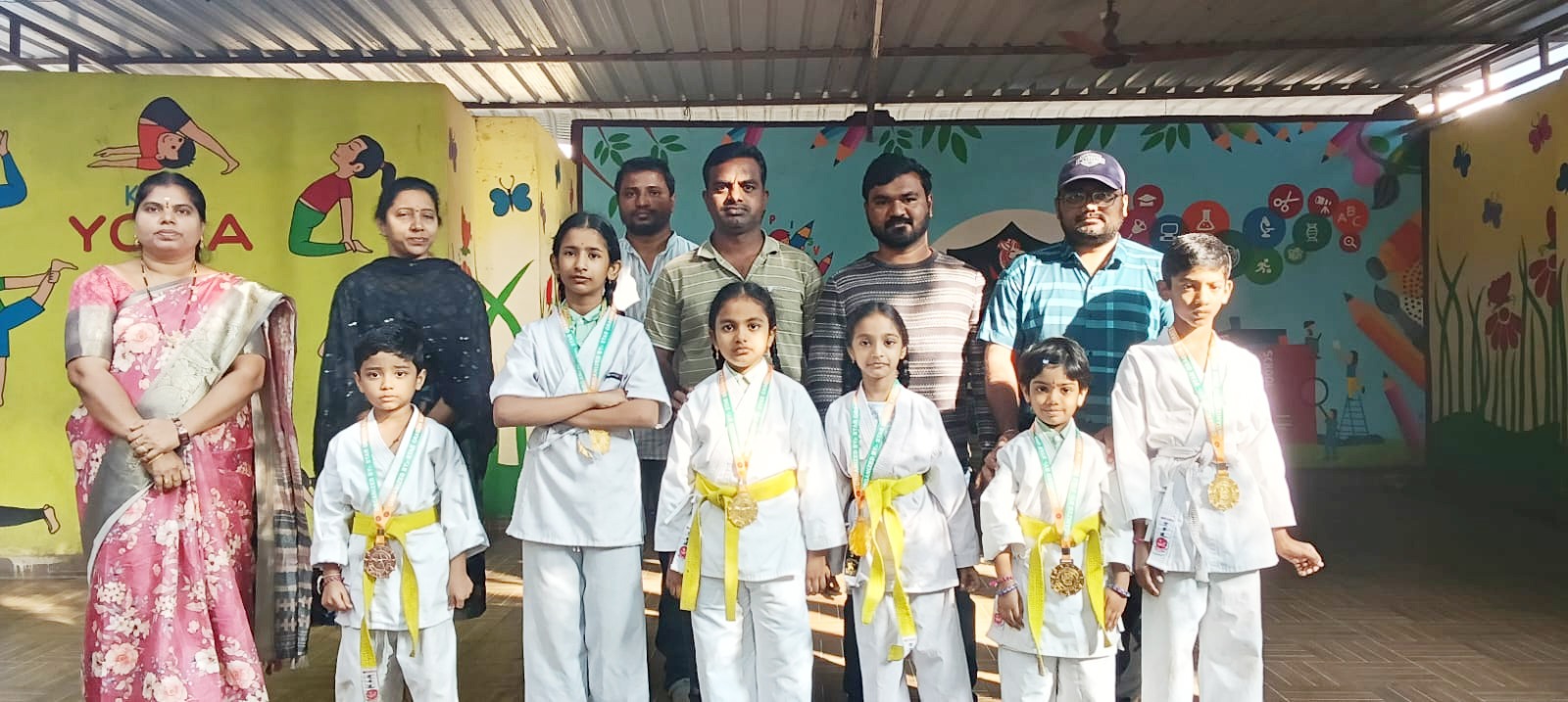 చదువుతోపాటు క్రీడల్లోనూ రాణించాలి