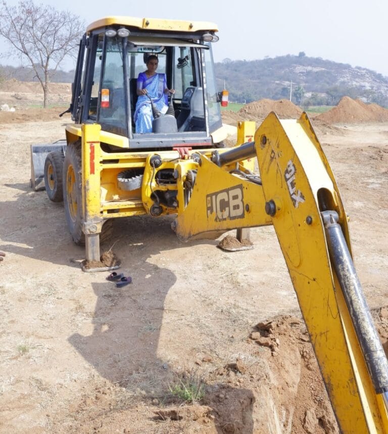 ప్రభుత్వ చేయుత‌తో మారిన గ్రామీణ మహిళ జీవితం