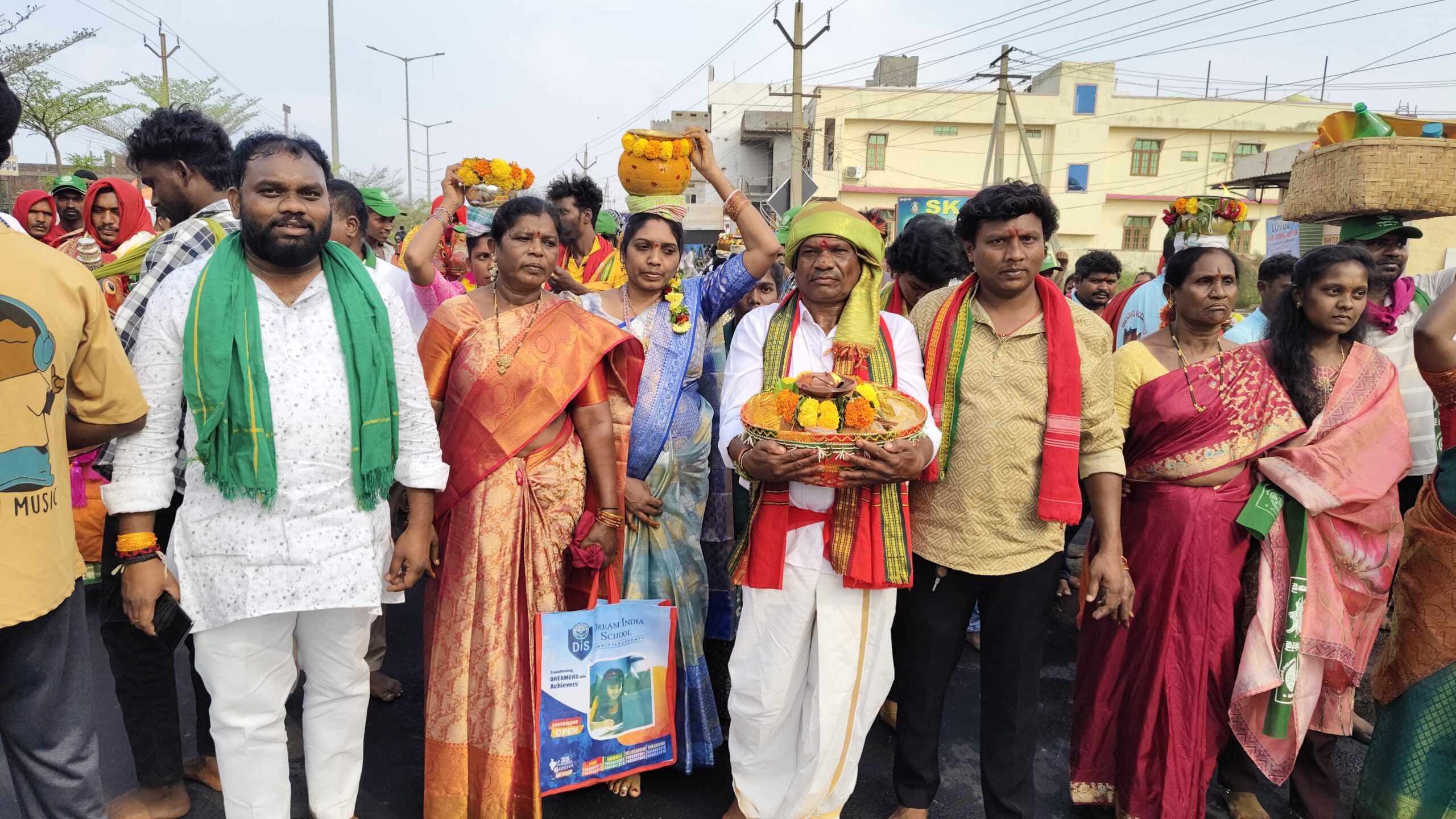 అంగరంగ వైభవంగా గట్టమ్మ తల్లి ఎదురు పిల్ల పండగ