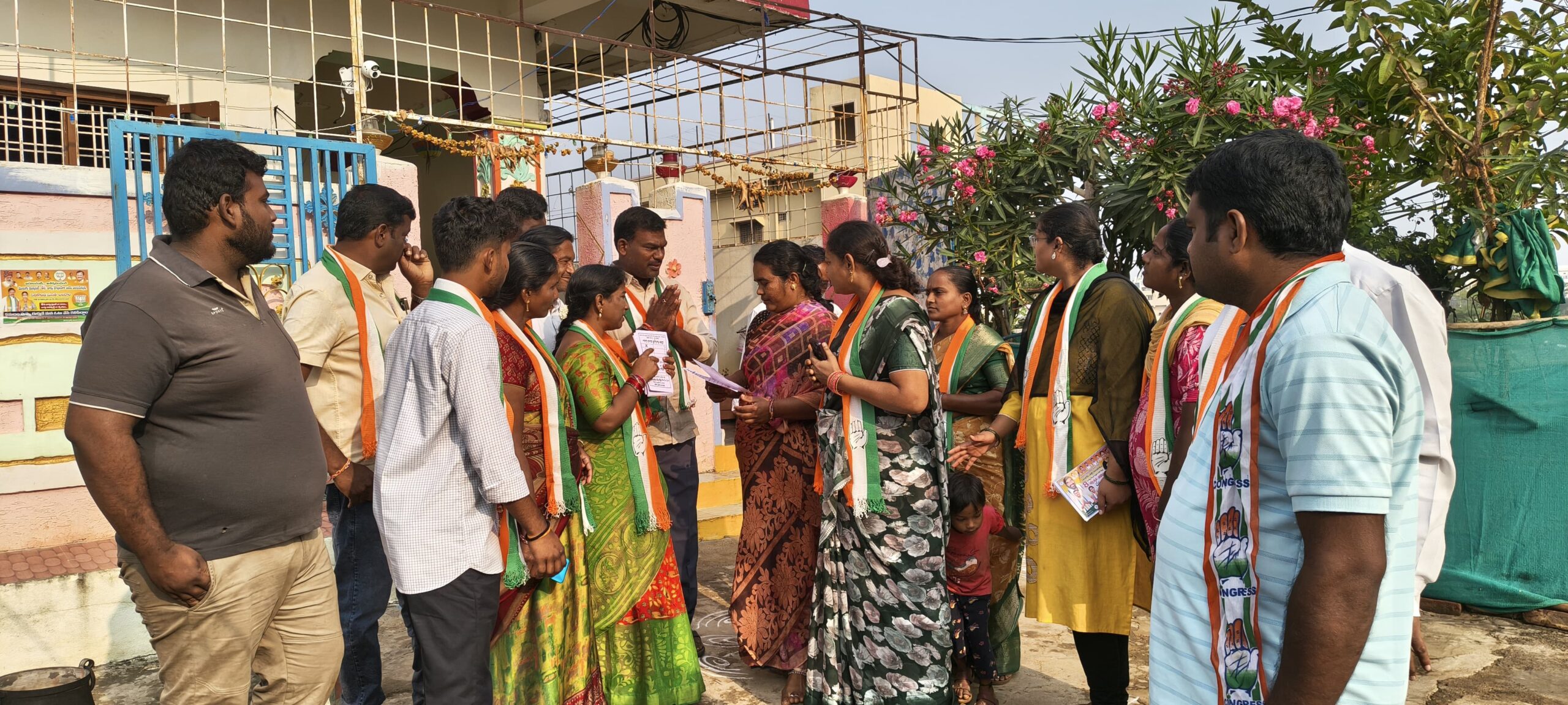 8వ వార్డులో జోరుగా నల్లెల్ల స్వాతి భరత్ కుమార్ ప్రచారం