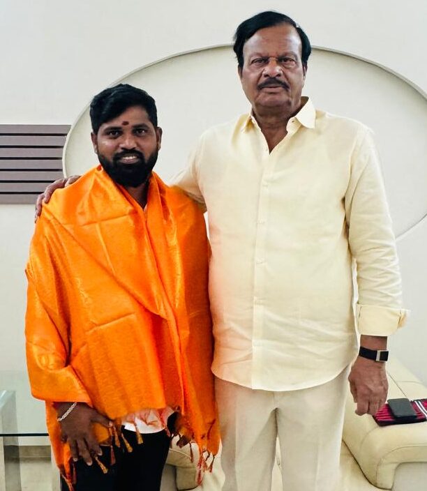 ములుగులో పార్టీ బలోపేతానికి కృషిచేయాలి 