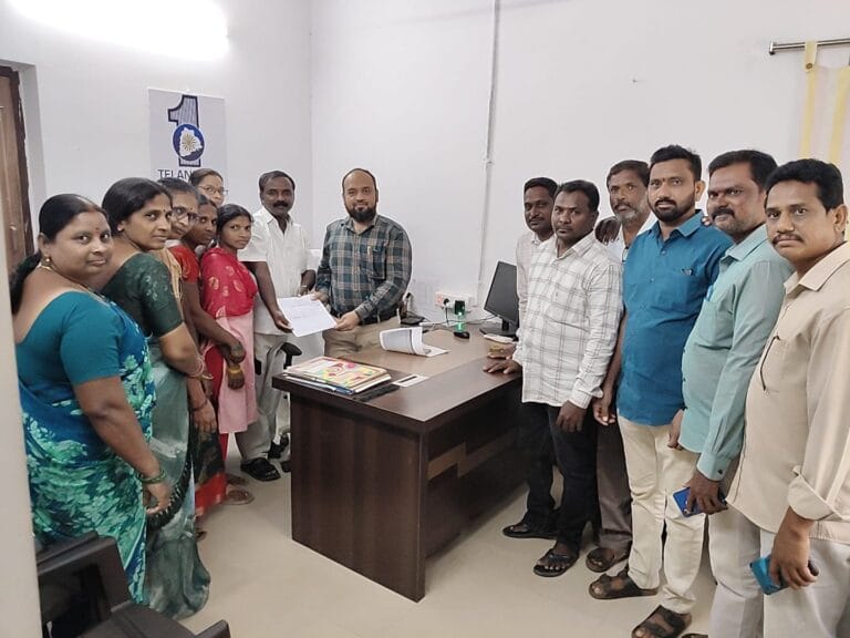 రేషన్ డీలర్ల వద్ద ఉన్న దొడ్డు బియ్యం తరలించాలి 