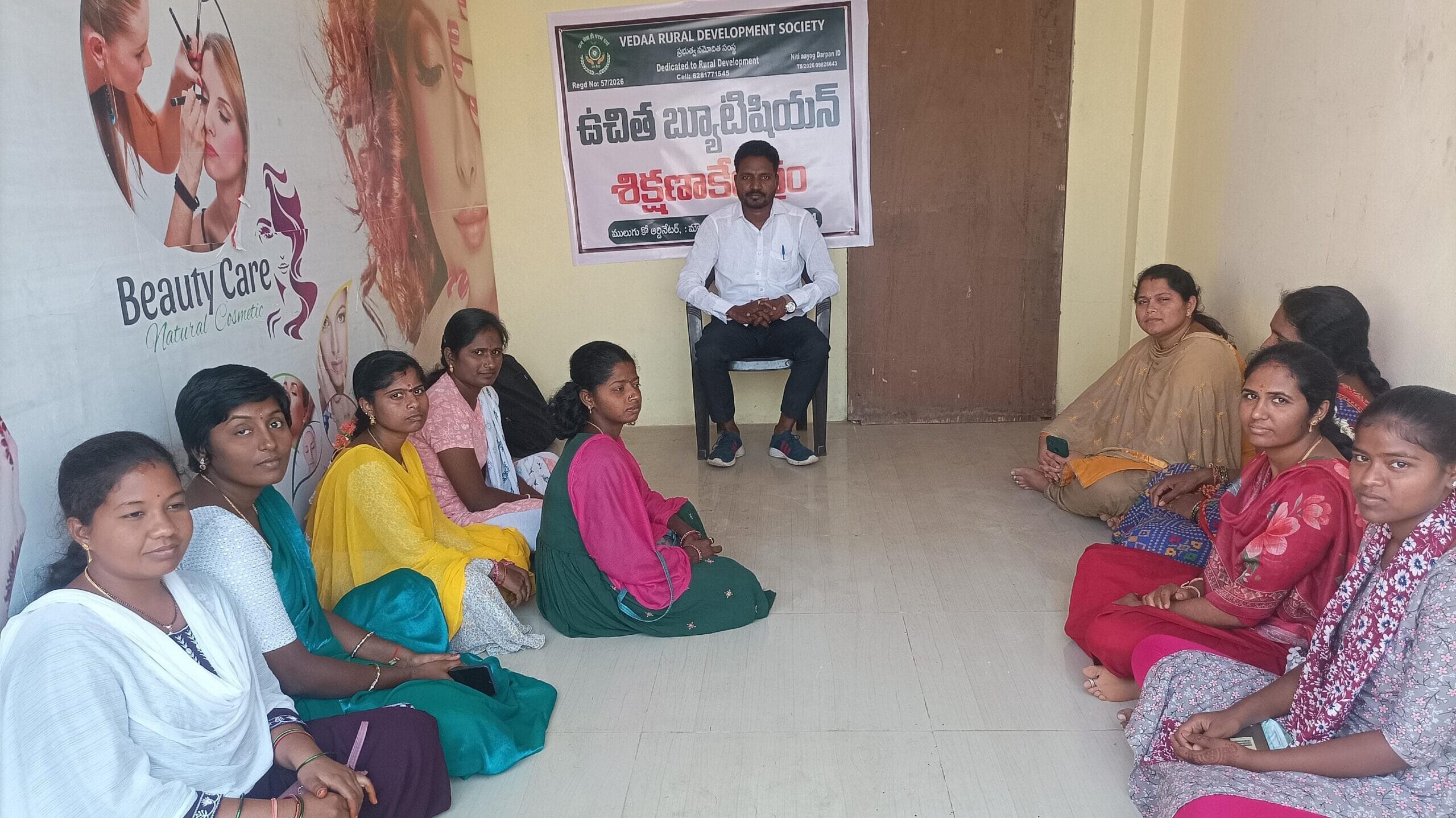 ములుగులో ఉచిత బ్యూటిషన్, టైలరింగ్ శిక్షణ ప్రారంభం