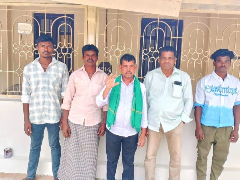 గిరిజనేతరుల అక్రమ పట్టాలు రద్దు చేయాలి