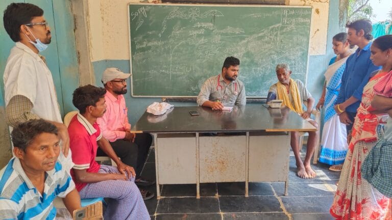 టేకులగూడెంలో ఉచిత వైద్య శిబిరం నిర్వహణ