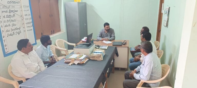 అధిక ధరలకు ఎరువుల అమ్మకాలు చేస్తే కఠిన చర్యలు