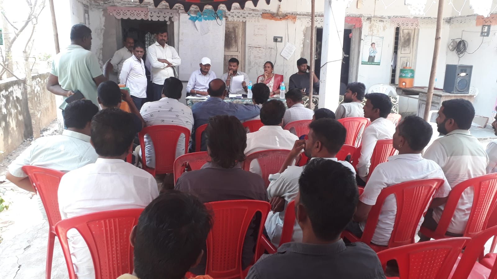 వెంకటాపురం గ్రామపంచాయతీ వేలం వాయిదా