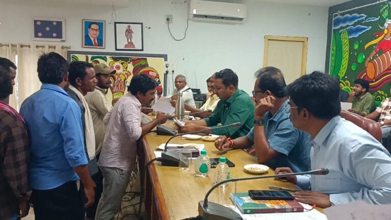 పంచాయతీ కార్యదర్శుల రెగ్యులరైజేషన్‌కు వినతి