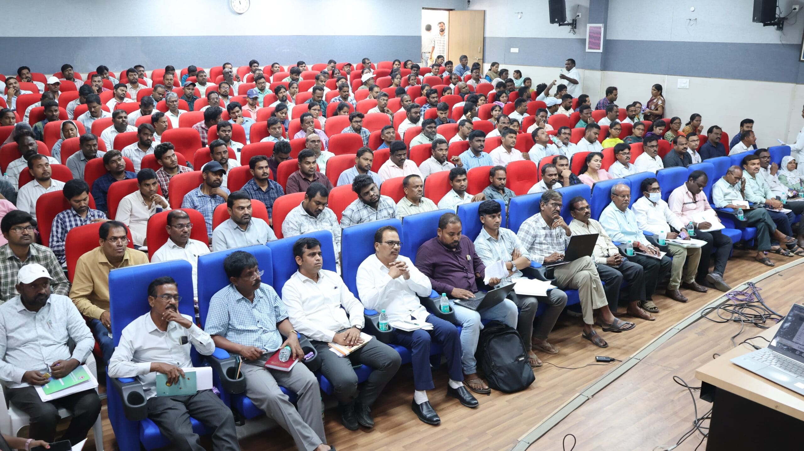 ములుగు జిల్లాలో ప్రారంభమైన ‘మన ఇసుక వాహనం’ స్కీం