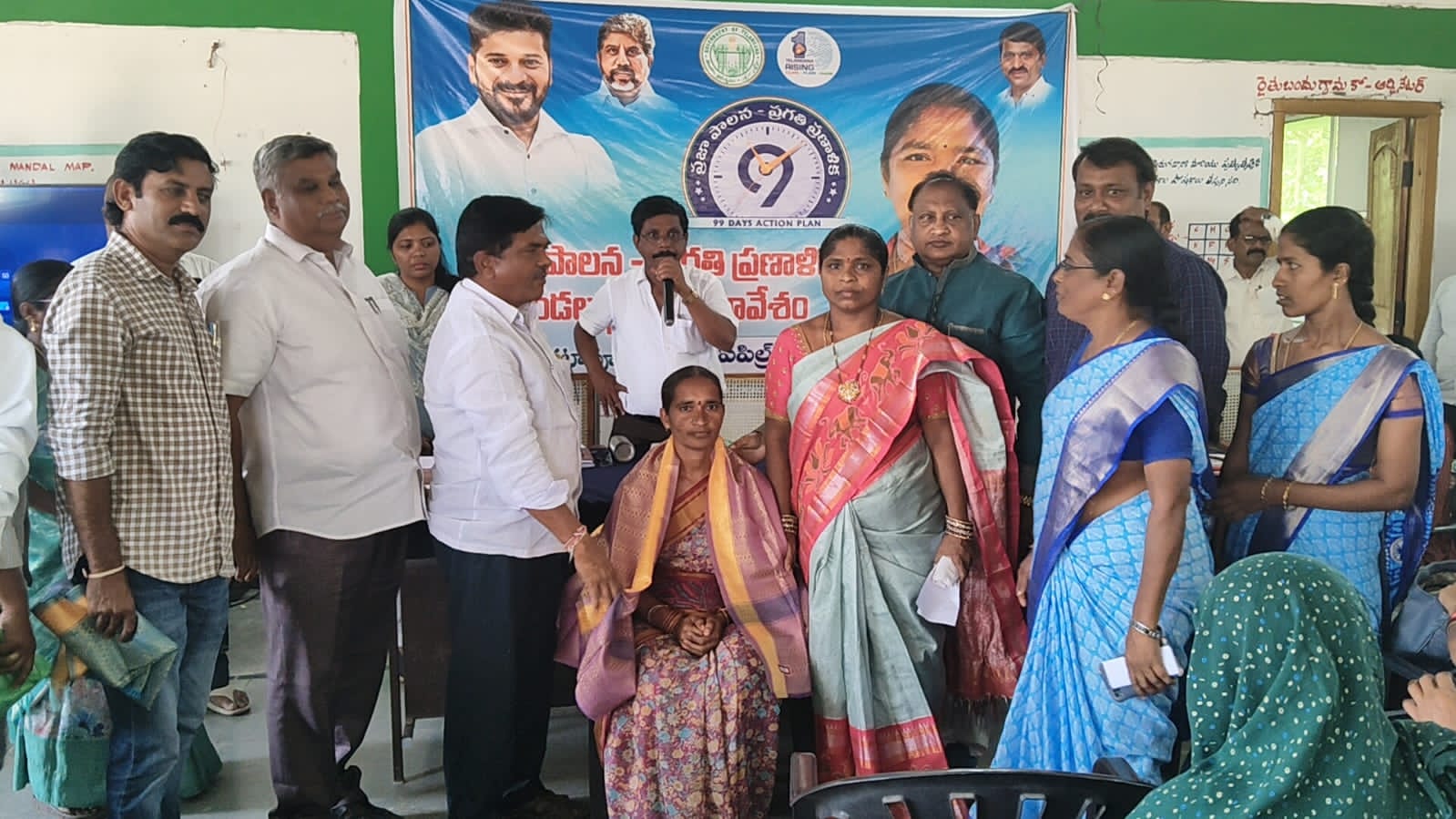 సంక్షేమ ఫలాలు ప్రతి ఇంటికి చేరాలి: డిఆర్డిఓ చంద్రశేఖర్