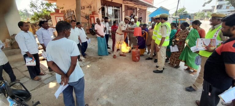 వేసవిలో జరిగే అగ్నిప్రమాదాలపట్ల అవగాహన పెంచుకోవాలి