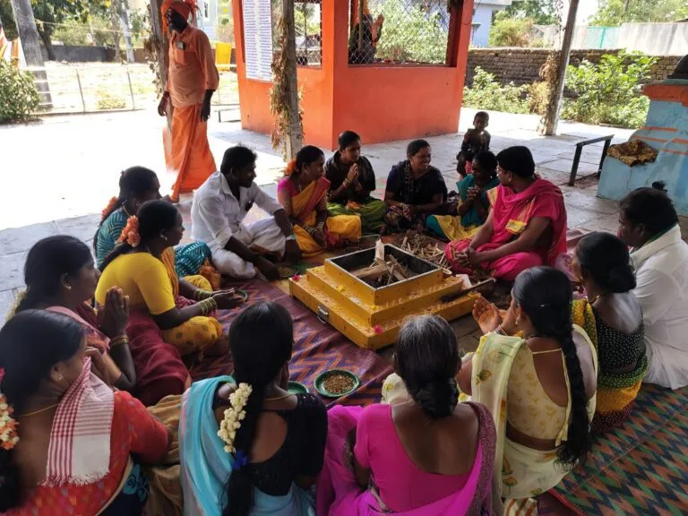 స్వధర్మంలోకి చేరిన మహిళలు