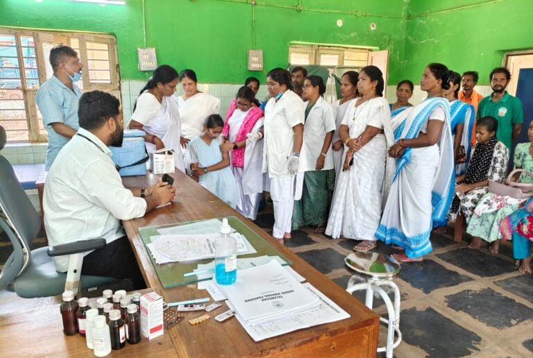 బాలికలకు హెచ్‌పీవీ టీకాలు