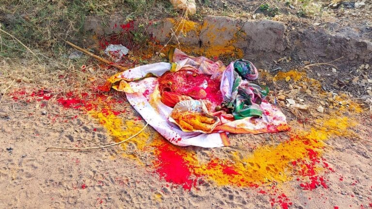 భోదాపురం శివారులో క్షుద్ర పూజలు.. గ్రామస్తుల్లో భయం